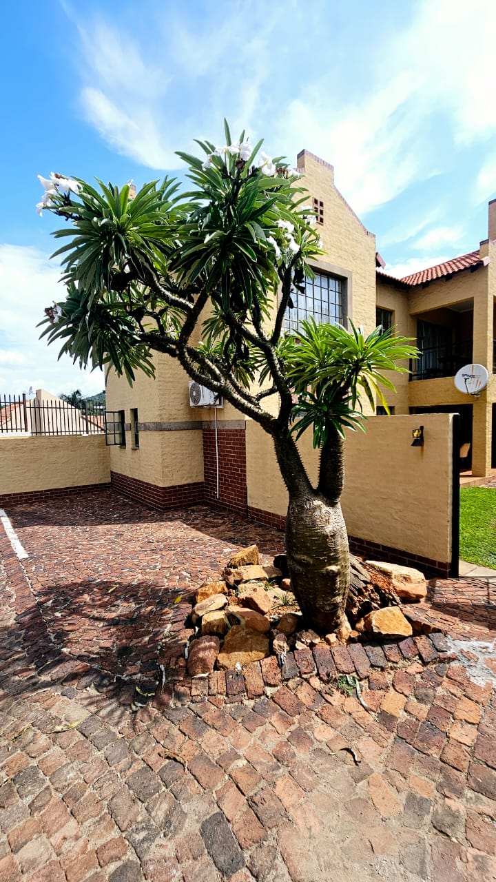 3 Bedroom Property for Sale in Safari Gardens North West